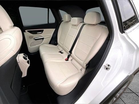 Certified 2025 Mercedes-Benz GLC 300 4MATIC image 25