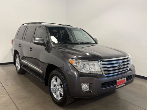 Used 2015 Toyota Land Cruiser AWD/4WD image 1
