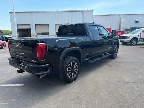 Used 2020 GMC Sierra 2500 AT4 w/ AT4 Premium Package AWD/4WD image 5