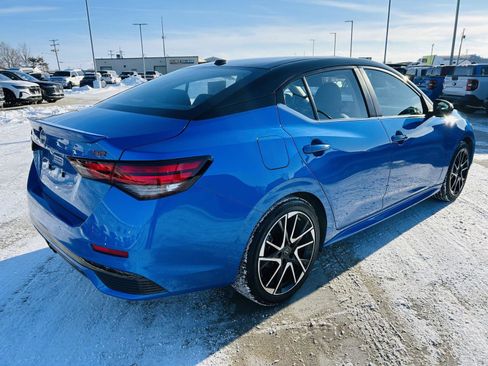 Used 2024 Nissan Sentra SR w/ SR Premium Package image 39