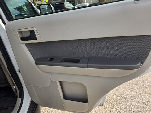 Used 2009 Ford Escape XLT image 22