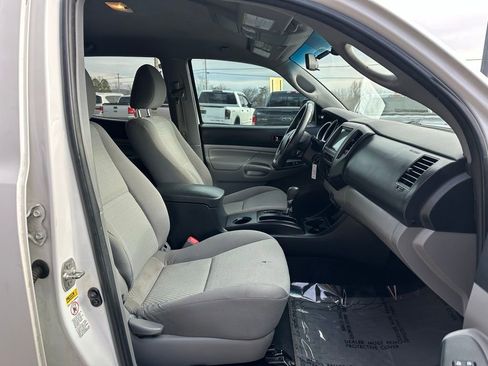 Used 2013 Toyota Tacoma PreRunner w/ Convenience Pkg image 25