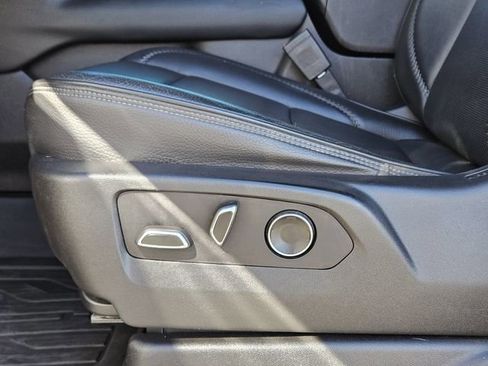 Used 2021 GMC Yukon Denali w/ Denali Ultimate Package image 24