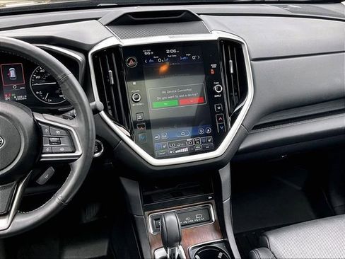 Used 2024 Subaru Ascent Touring image 6