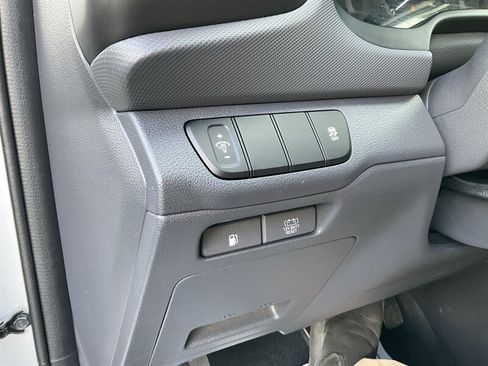 Used 2019 Hyundai Ioniq Blue FWD image 22