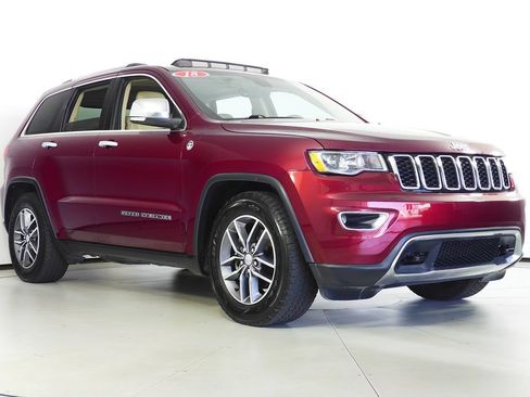 Used 2018 Jeep Grand Cherokee Limited AWD/4WD image 4