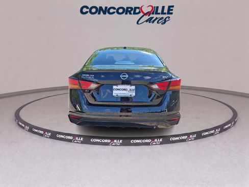 Certified 2024 Nissan Altima 2.5 SV FWD image 6
