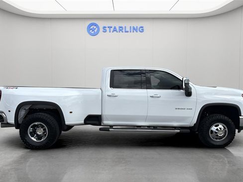 Used 2025 Chevrolet Silverado 3500 LTZ w/ LTZ Plus Package image 11
