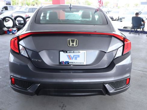 Used 2017 Honda Civic EX-T image 8