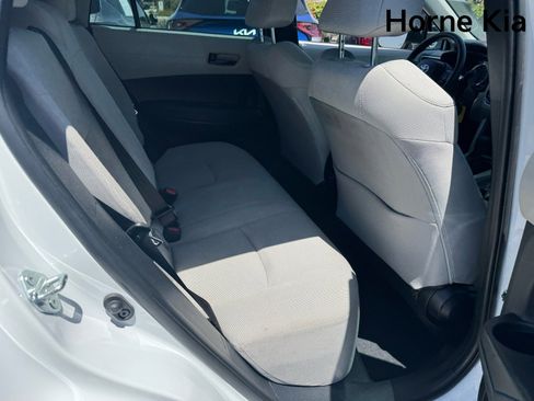 Used 2022 Toyota Corolla Cross L FWD image 28