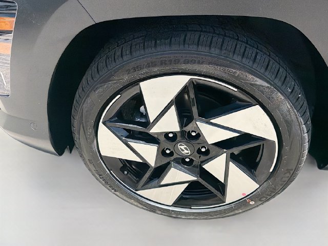 New 2026 Hyundai Kona Limited FWD image 32