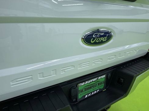 Used 2019 Ford F350 XL w/ Power Equipment Group image 12