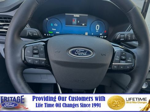 New 2024 Ford Escape SE w/ PHEV Premium Package FWD image 21