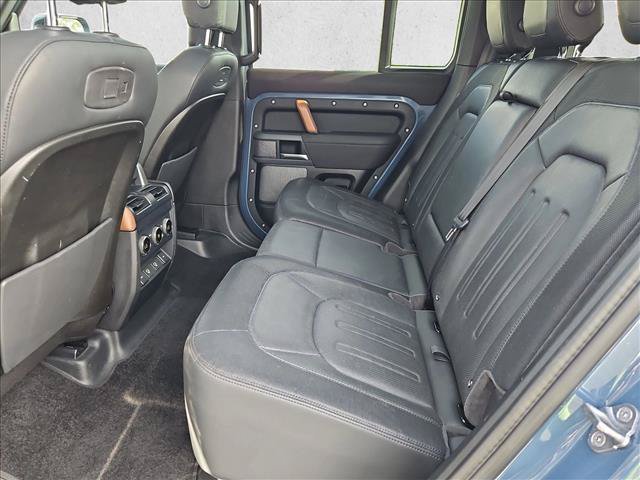 Used 2021 Land Rover Defender 110 X-Dynamic SE AWD/4WD image 21