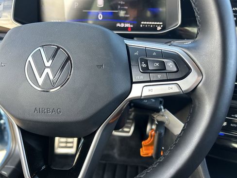 Used 2025 Volkswagen Jetta Sport FWD image 21