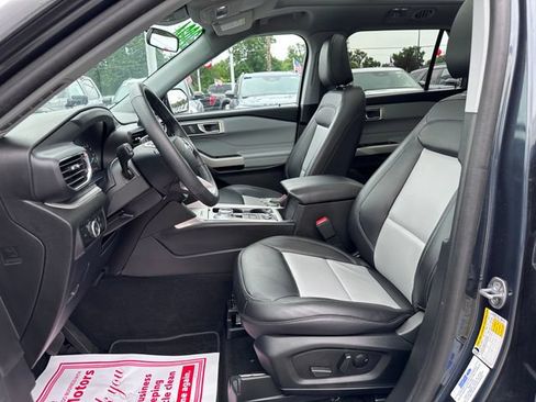 Certified 2024 Ford Explorer XLT w/ Equipment Group 202A AWD/4WD image 12