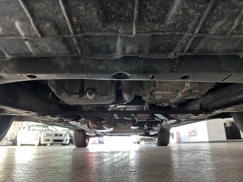 Used 2019 Chevrolet Traverse LT w/ LPO, Floor Liner Package FWD image 36