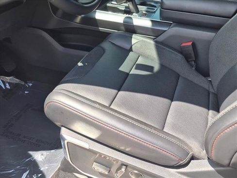 Used 2025 Ford F150 Raptor AWD/4WD image 13