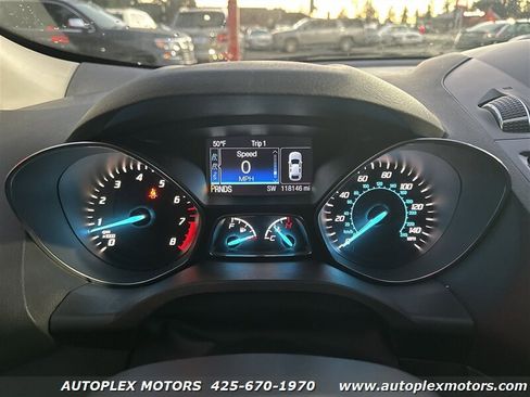 Used 2015 Ford Escape Titanium image 22