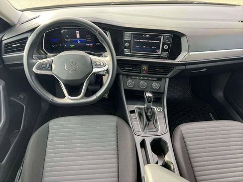 Used 2022 Volkswagen Jetta S image 12