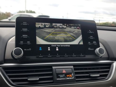 Used 2020 Honda Accord LX image 24