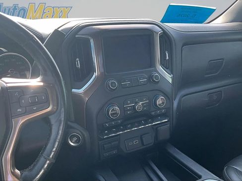 Used 2019 Chevrolet Silverado 1500 High Country w/ High Country Premium Package AWD/4WD image 15