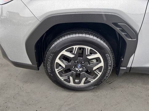 Certified 2025 Subaru Forester Premium AWD/4WD image 14