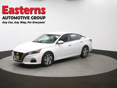 Used 2022 Nissan Altima 2.5 S FWD image 54