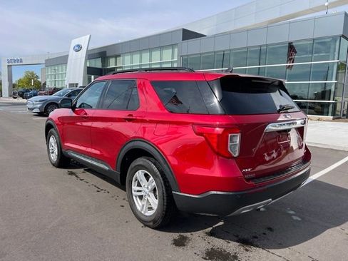 Certified 2023 Ford Explorer XLT w/ Equipment Group 202A AWD/4WD image 7