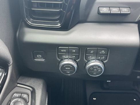 New 2026 GMC Sierra 2500 AT4 w/ AT4 Premium Plus Package AWD/4WD image 18