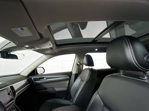 Used 2023 Volkswagen Atlas SEL R-Line image 21