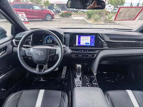 Certified 2025 Toyota Camry SE image 15