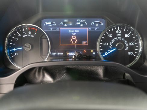 Used 2017 Ford F150 Lariat AWD/4WD image 17