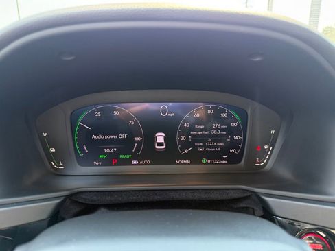 Used 2024 Honda Accord Touring image 11