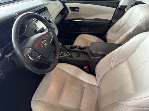 Used 2017 Toyota Avalon XLE FWD image 4