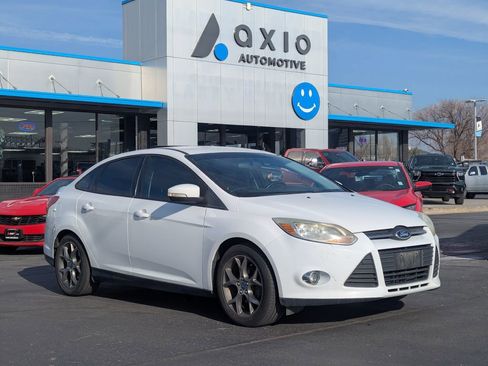 Used 2013 Ford Focus SE image 1
