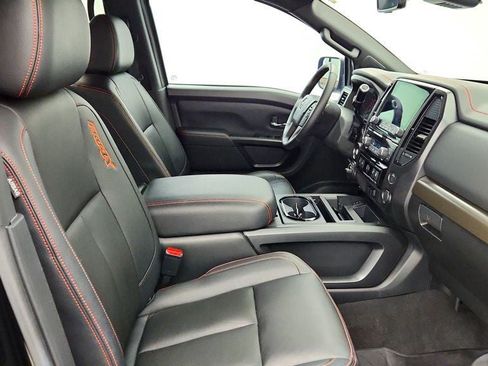 Used 2024 Nissan Titan PRO-4X w/ Pro-4x Convenience Package AWD/4WD image 23