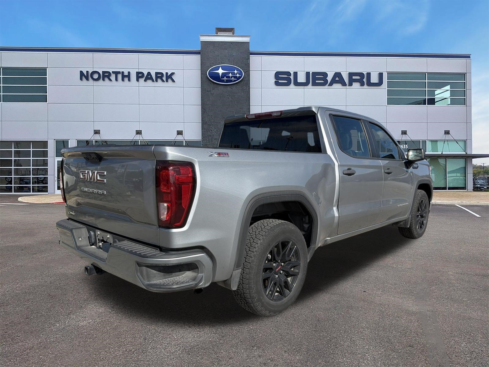 Used 2023 GMC Sierra 1500 Pro w/ Graphite Edition AWD/4WD image 3