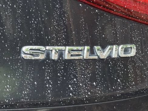 Used 2019 Alfa Romeo Stelvio RWD image 10