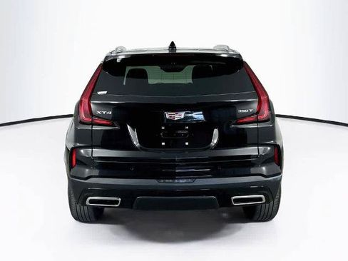 Used 2024 Cadillac XT4 Premium Luxury FWD image 5