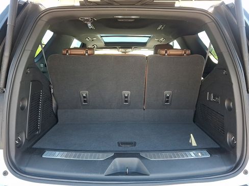 Certified 2023 Chevrolet Tahoe High Country w/ Advanced Technology Package AWD/4WD image 31