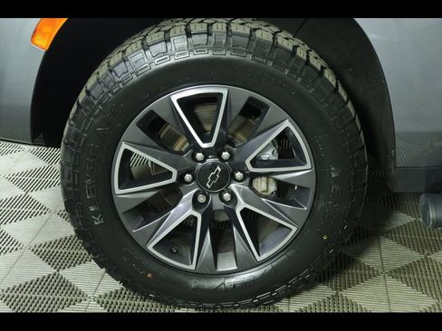 Used 2021 Chevrolet Tahoe Z71 w/ Z71 Signature Package image 14
