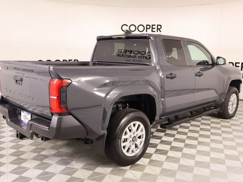 Used 2024 Toyota Tacoma SR AWD/4WD image 19