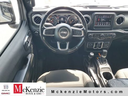 Used 2020 Jeep Wrangler Unlimited Sahara AWD/4WD image 27