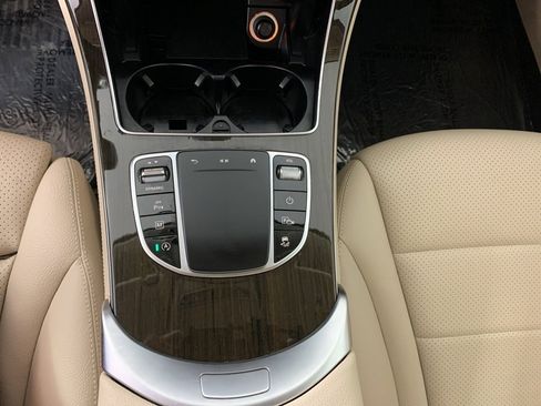 Used 2021 Mercedes-Benz GLC 300 image 13