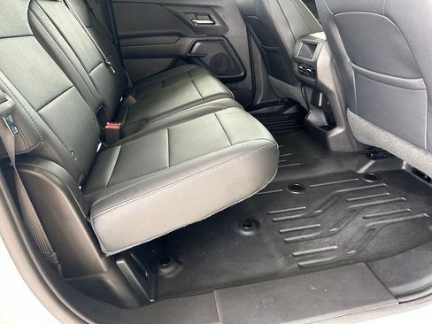 Used 2024 Chevrolet Silverado EV W/T AWD/4WD image 33