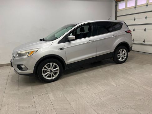 Used 2017 Ford Escape SE AWD/4WD image 5