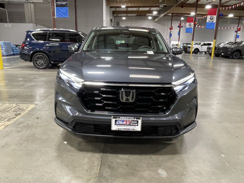 Used 2025 Honda CR-V EX image 8