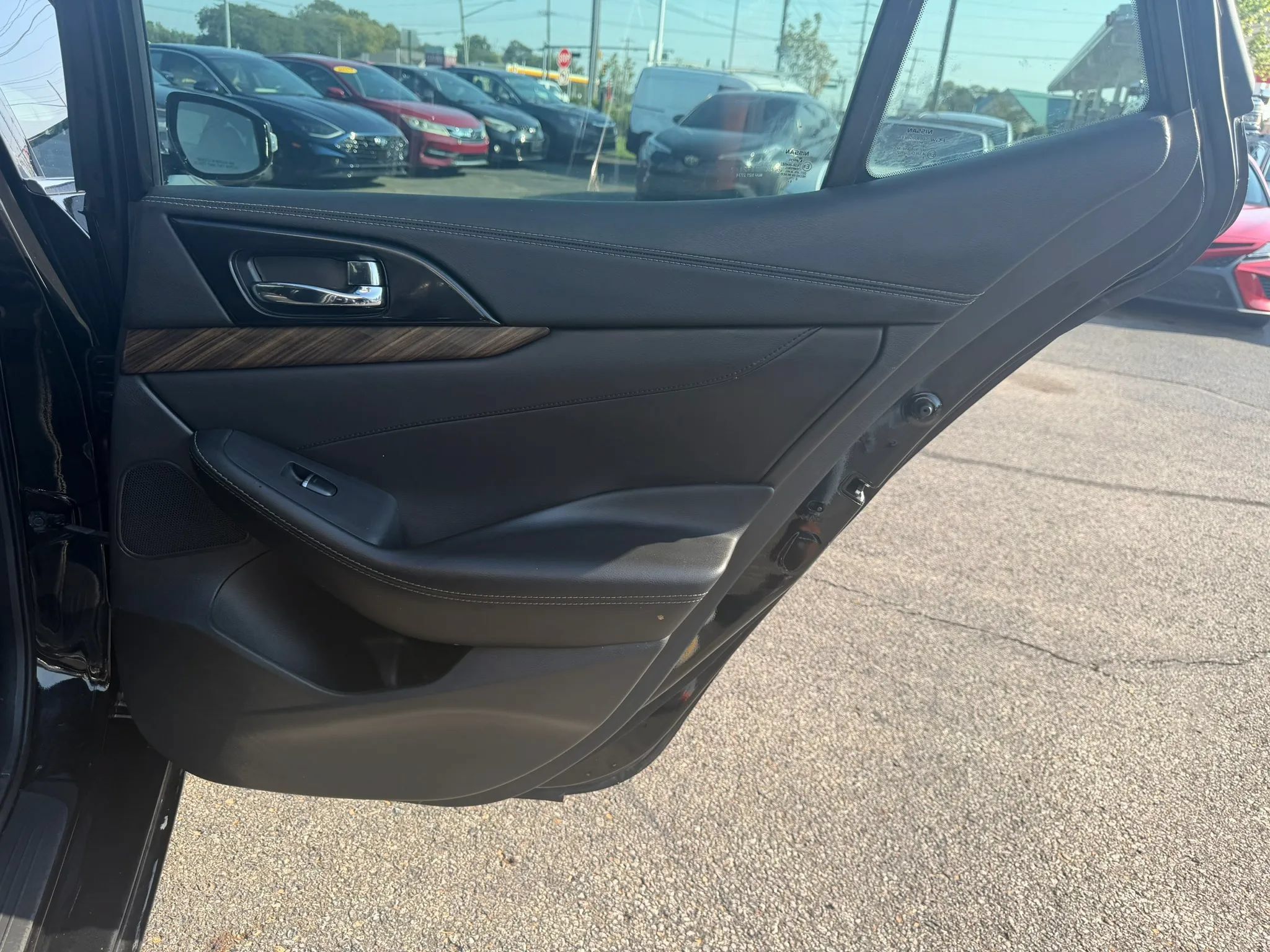 Used 2017 Nissan Maxima Platinum FWD image 29