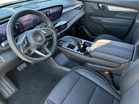 Used 2026 Buick Enclave Preferred w/ Power Package FWD image 10